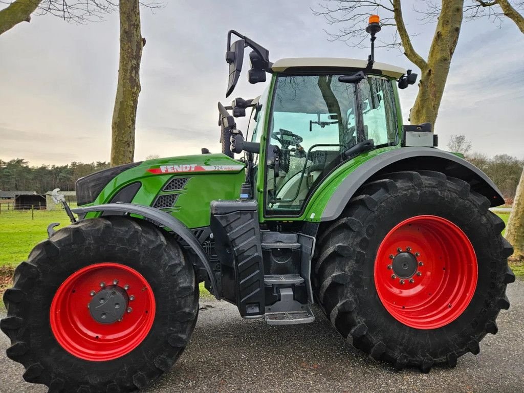Traktor типа Fendt 724 Gen6 Power Plus ( 718 720 722 ), Gebrauchtmaschine в Bergen op Zoom (Фотография 7)