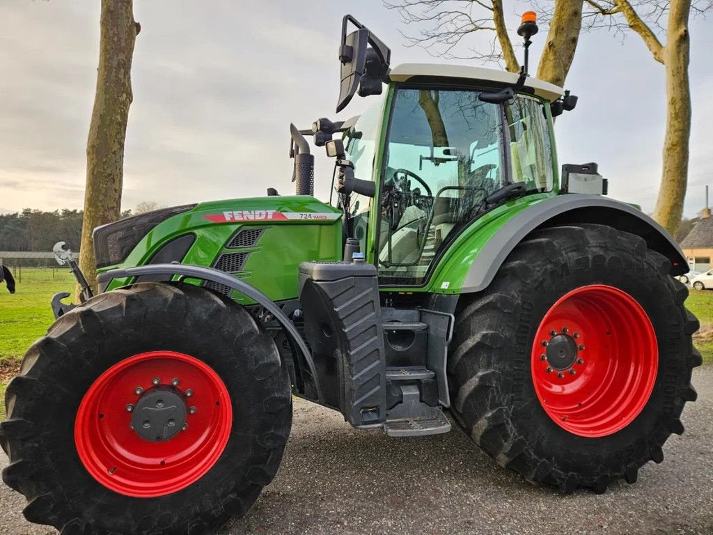 Traktor от тип Fendt 724 Gen6 Power Plus ( 718 720 722 ), Gebrauchtmaschine в Bergen op Zoom (Снимка 5)