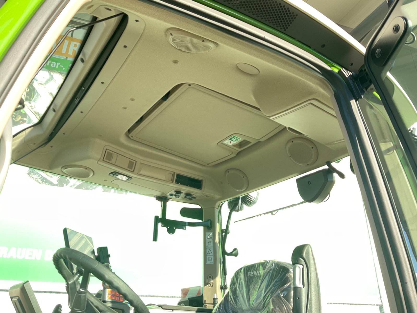 Traktor типа Fendt 724 Gen6 Power Plus Setting 2, Neumaschine в Mühlhausen-Ehingen (Фотография 4)