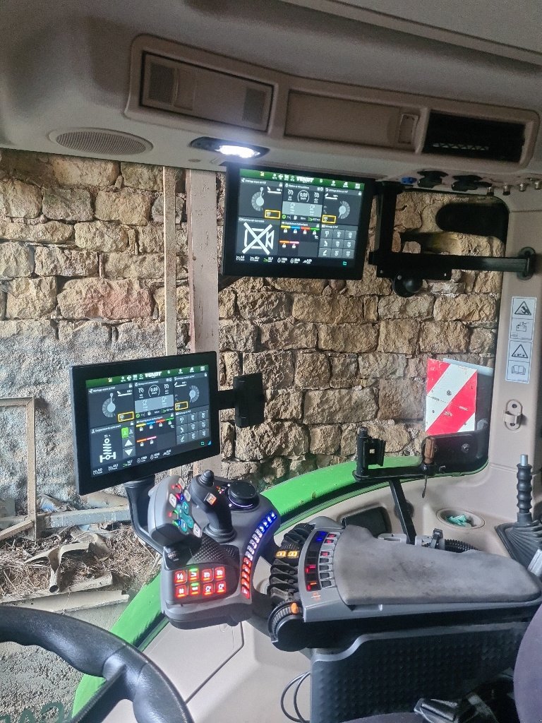 Traktor типа Fendt 724 Gen6 Profi+, Gebrauchtmaschine в Calmont (Фотография 11)