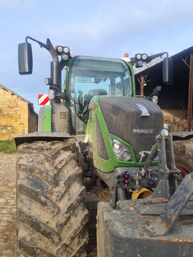 Traktor типа Fendt 724 Gen6 Profi+, Gebrauchtmaschine в Calmont (Фотография 8)
