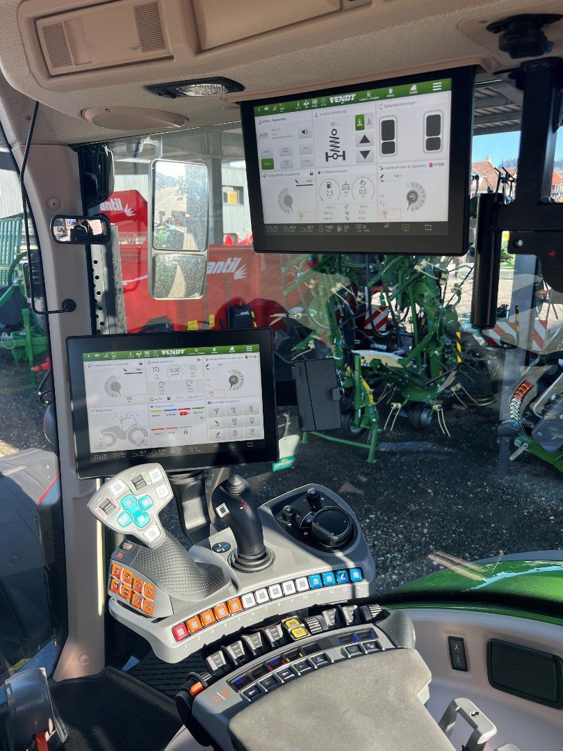 Traktor типа Fendt 724 Gen6 Profi+, Ausstellungsmaschine в Grosswangen (Фотография 8)