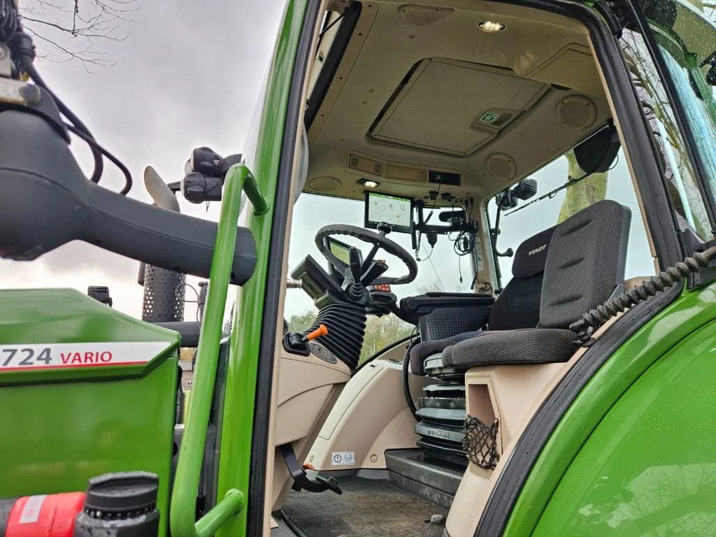 Traktor du type Fendt 724 Gen6 Profi Plus Setting 2 3de scherm (718 720 722), Gebrauchtmaschine en Bergen op Zoom (Photo 9)