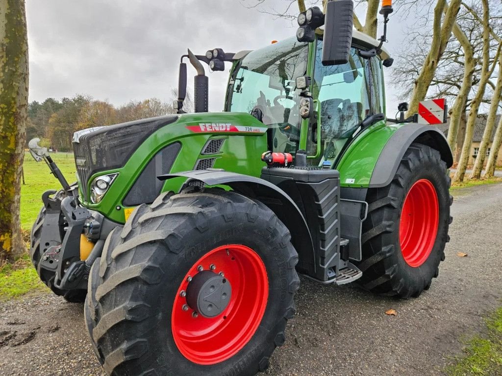 Traktor типа Fendt 724 Gen6 Profi Plus Setting 2 3de scherm (SOLD / VERKOCHT), Gebrauchtmaschine в Bergen op Zoom (Фотография 1)