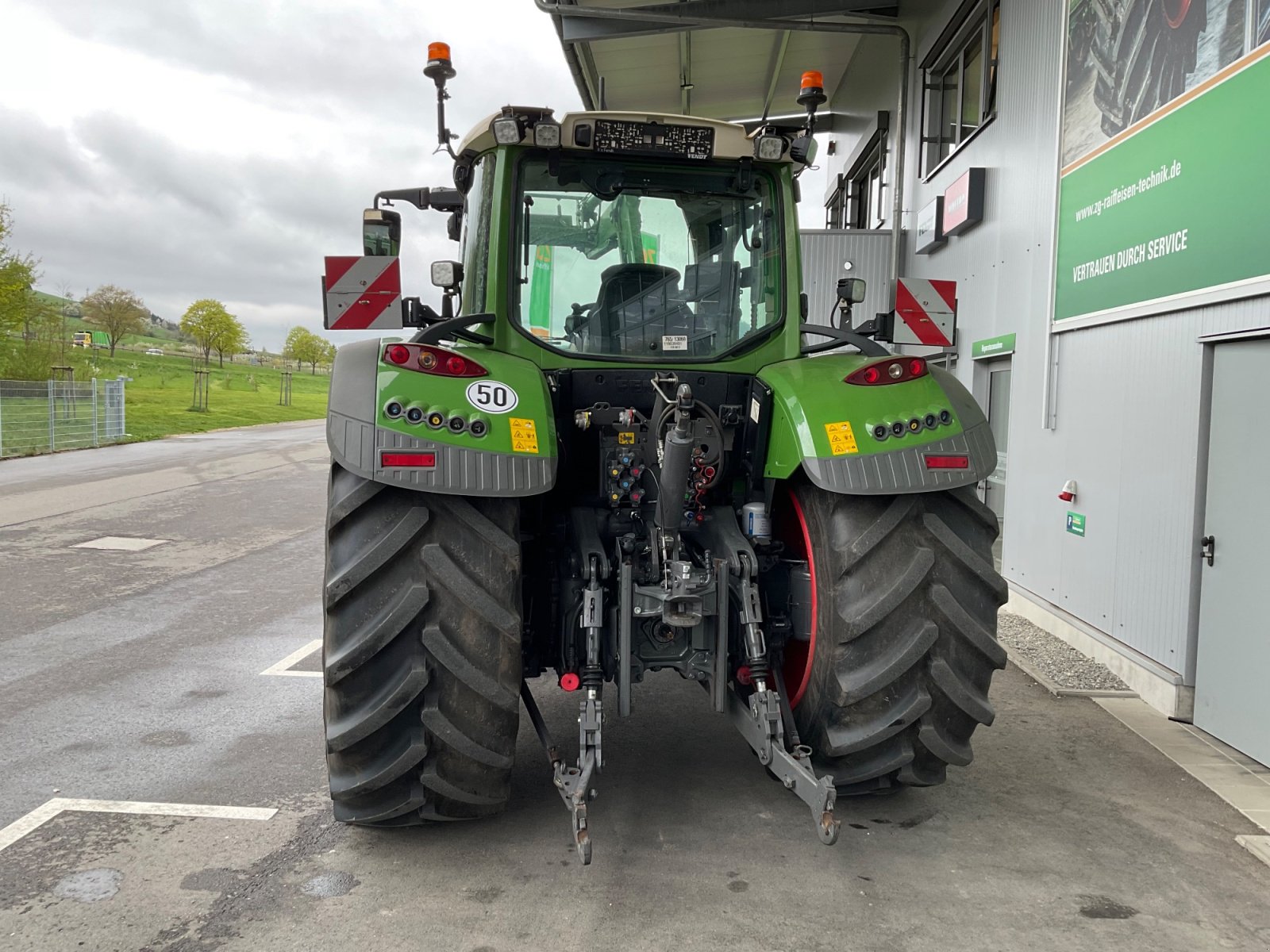 Traktor des Typs Fendt 724 Gen6 Profi Plus Setting 2, Neumaschine in Mühlhausen-Ehingen (Bild 3)