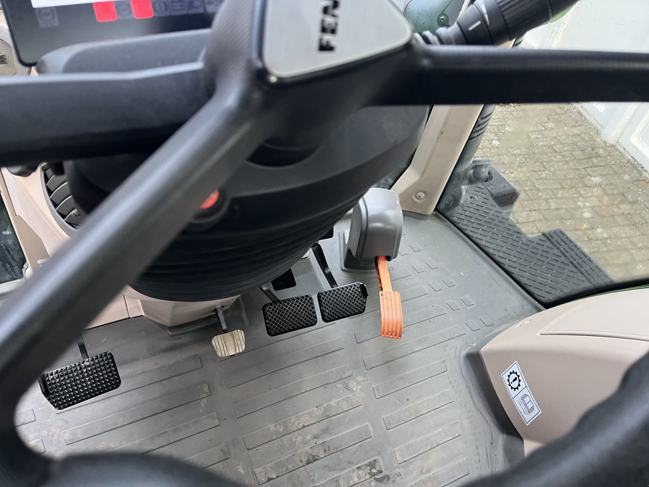 Traktor van het type Fendt 724 Gen6 Profi Plus, Gebrauchtmaschine in Kampen (Foto 10)