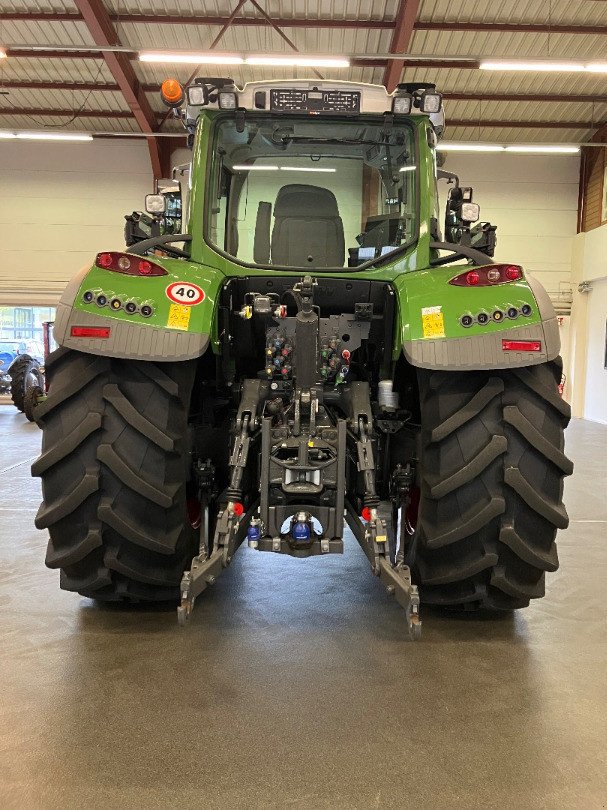 Traktor typu Fendt 724 Gen6 Profi+ Set. 2, Gebrauchtmaschine w Schaffhausen (Zdjęcie 3)