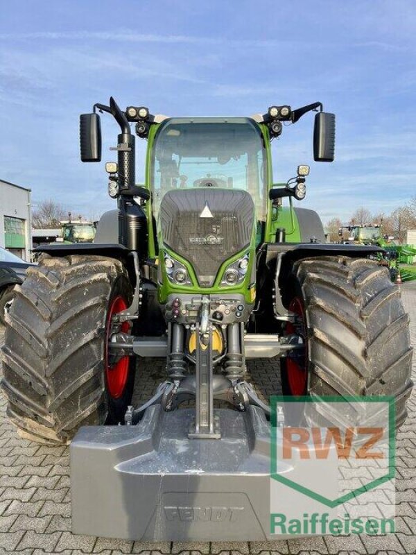 Traktor van het type Fendt 724 Gen6 Setting MegaBereifung, Ausstellungsmaschine in Rommerskirchen (Foto 12)