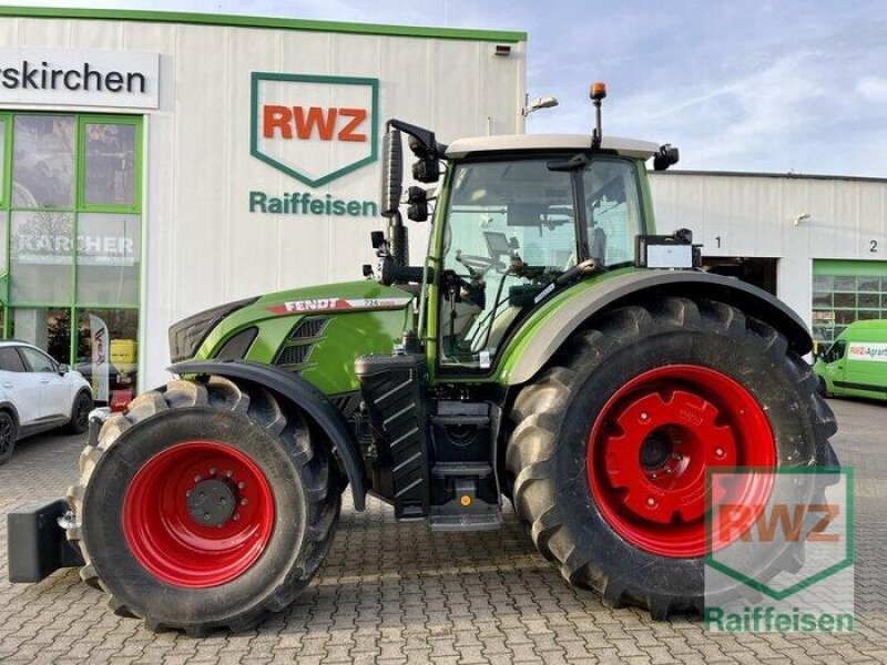 Traktor van het type Fendt 724 Gen6 Setting MegaBereifung, Ausstellungsmaschine in Rommerskirchen (Foto 1)