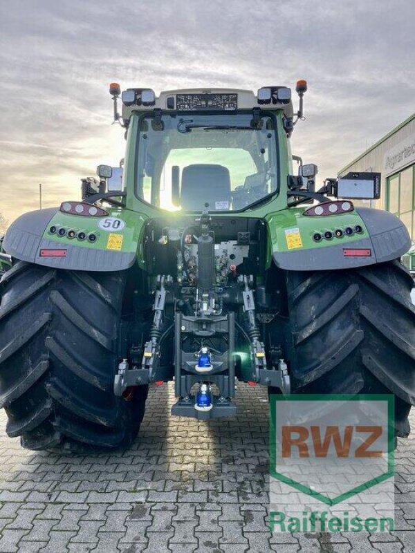 Traktor van het type Fendt 724 Gen6 Setting MegaBereifung, Ausstellungsmaschine in Rommerskirchen (Foto 7)