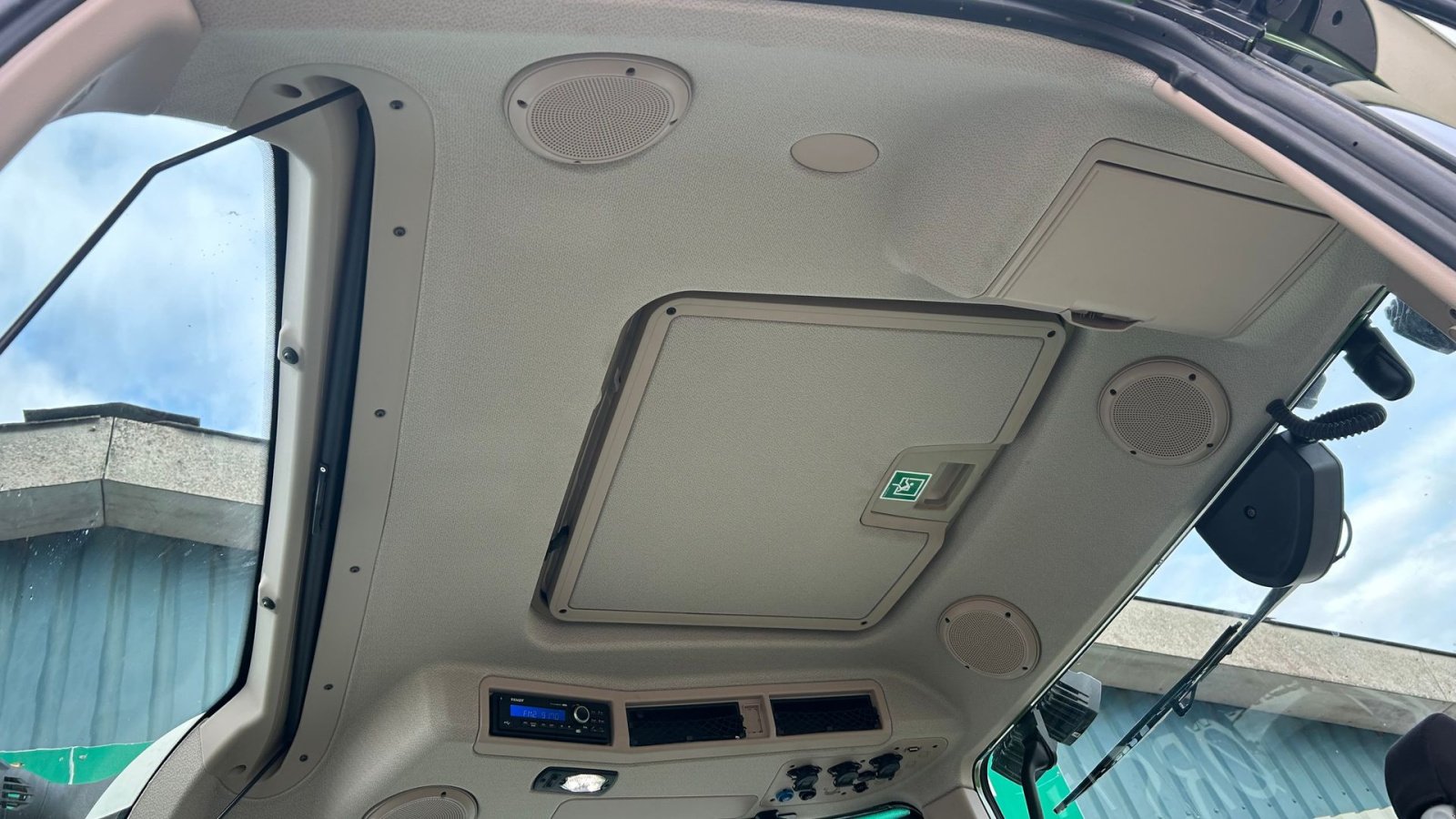 Traktor des Typs Fendt 724 Gen7 Power Plus Setting 2 Front PTO Godt udstyret, Gebrauchtmaschine in Rødekro (Bild 13)