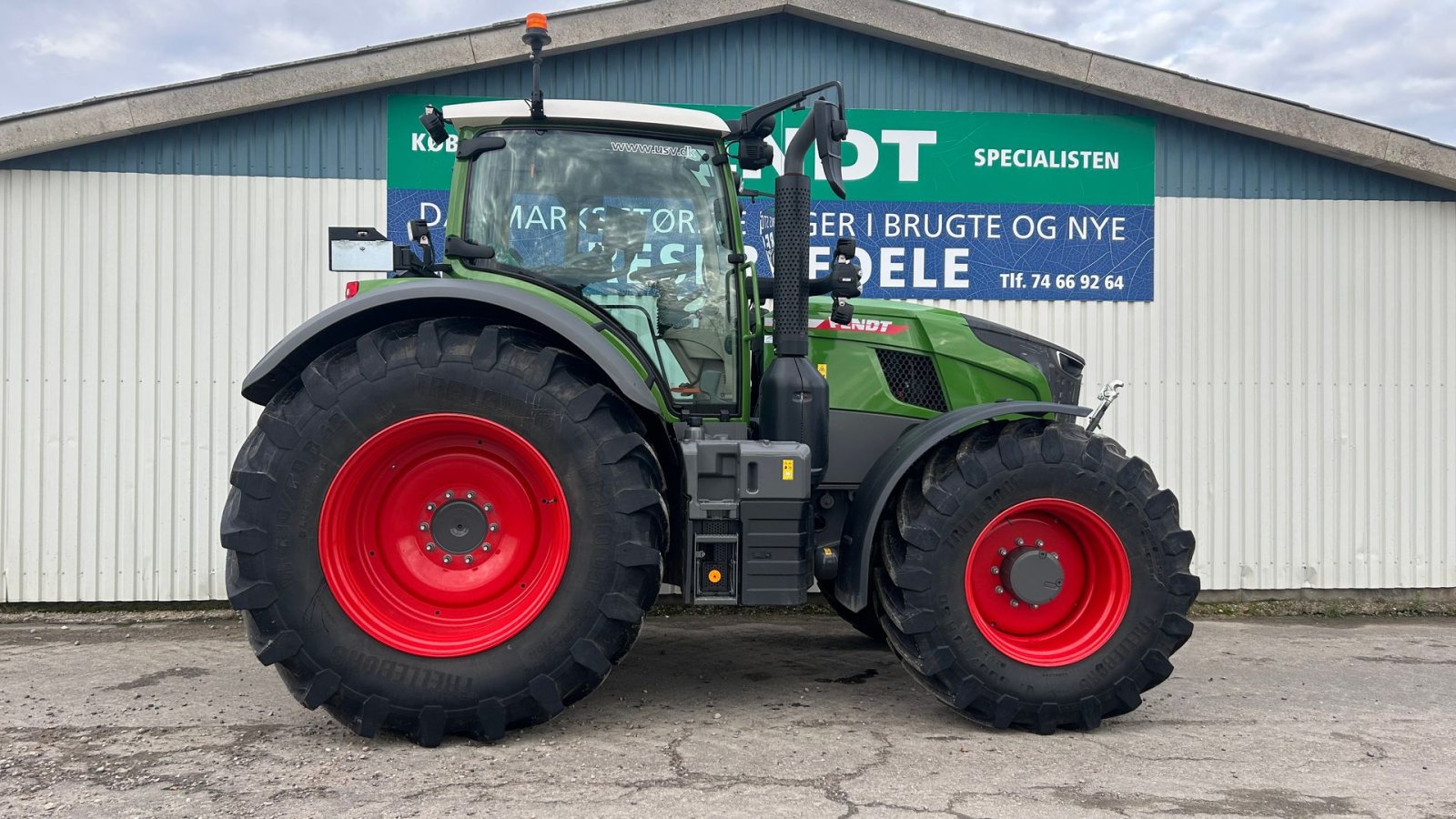 Traktor des Typs Fendt 724 Gen7 Power Plus Setting 2 Front PTO Godt udstyret, Gebrauchtmaschine in Rødekro (Bild 4)