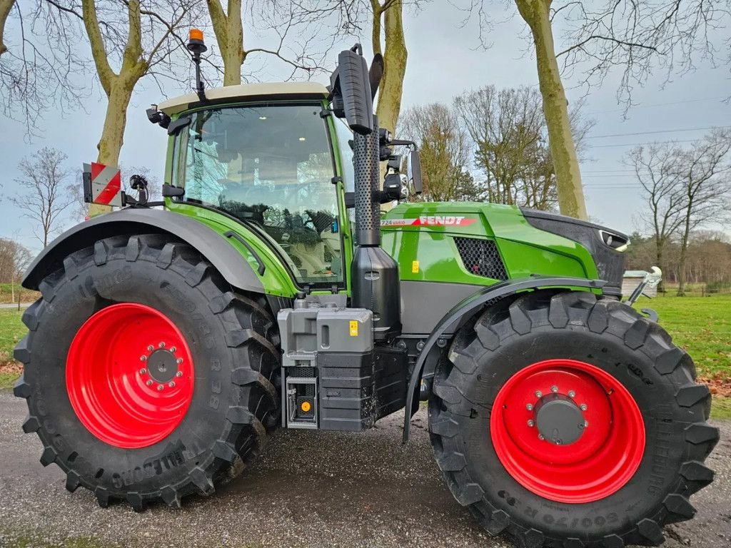 Traktor типа Fendt 724 Gen7 Profi Plus 150 std!! (720 722 726 728 ), Gebrauchtmaschine в Bergen op Zoom (Фотография 7)