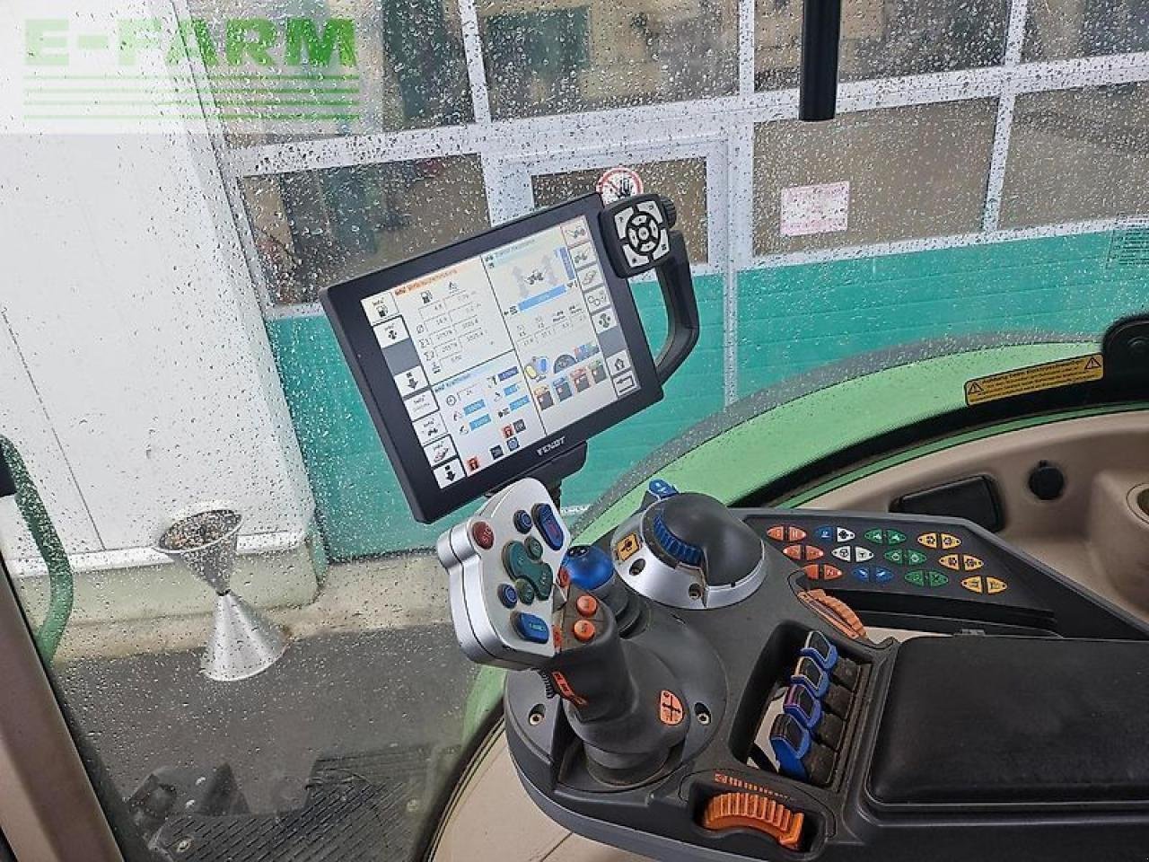 Traktor Türe ait Fendt 724 neuer triebsatz, Gebrauchtmaschine içinde ZWÖNITZ OT HORMERSDORF (resim 8)