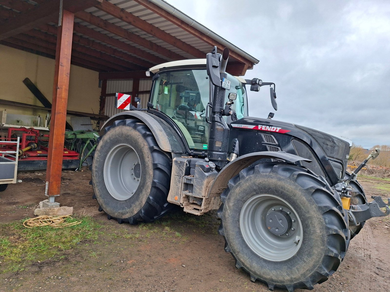 Traktor типа Fendt 724 Power Plus Gen 6 Setting 2, Gebrauchtmaschine в Nack (Фотография 2)