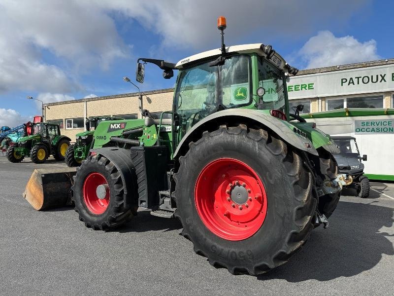 Traktor of the type Fendt 724 POWER, Gebrauchtmaschine in Wargnies Le Grand (Picture 2)