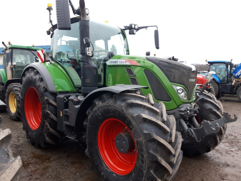 Traktor tipa Fendt 724 PROFI +, Gebrauchtmaschine u BRAS SUR MEUSE (Slika 2)
