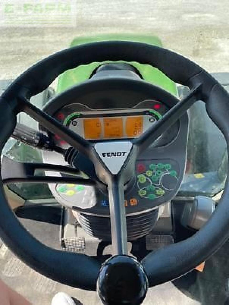 Traktor типа Fendt 724 profi+, Gebrauchtmaschine в MONFERRAN (Фотография 8)