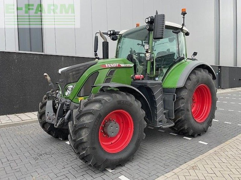 Traktor van het type Fendt 724 profi+ gen6, Gebrauchtmaschine in gg VEGHEL (Foto 1)