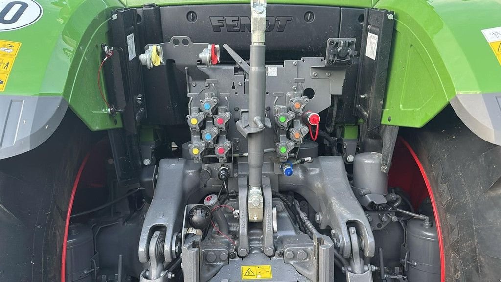 Traktor of the type Fendt 724 Profi Plus GEN6, Gebrauchtmaschine in Hapert (Picture 7)