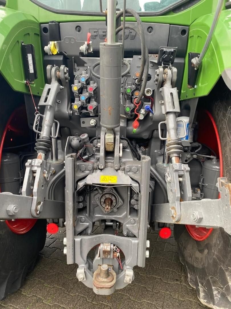 Traktor of the type Fendt 724 Profi Plus GEN6, Gebrauchtmaschine in Hapert (Picture 8)