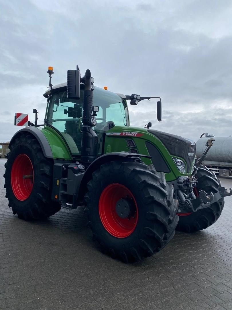 Traktor of the type Fendt 724 Profi Plus GEN6, Gebrauchtmaschine in Hapert (Picture 1)
