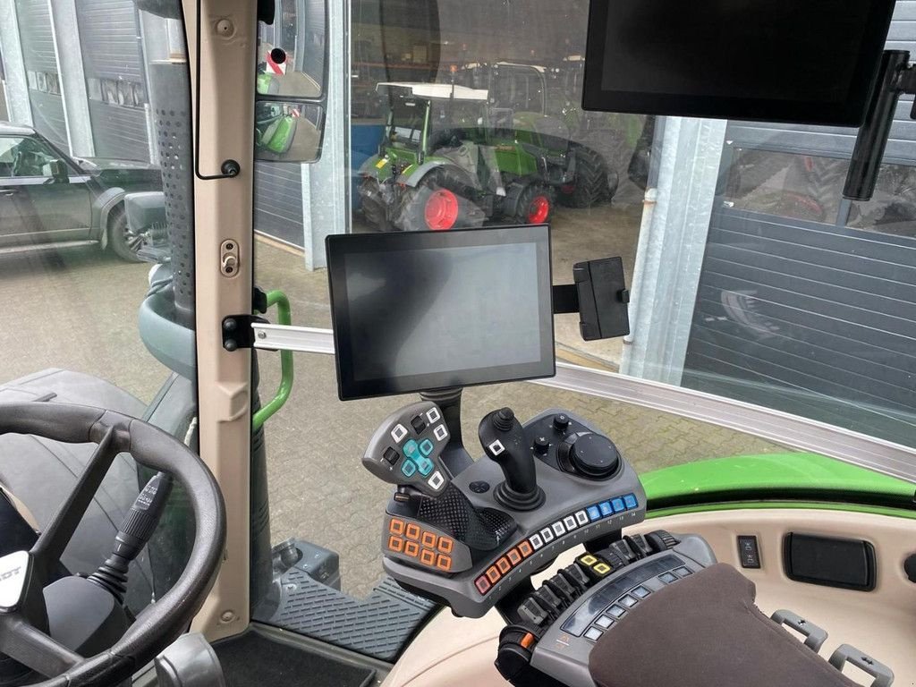 Traktor of the type Fendt 724 Profi Plus GEN6, Gebrauchtmaschine in Hapert (Picture 10)