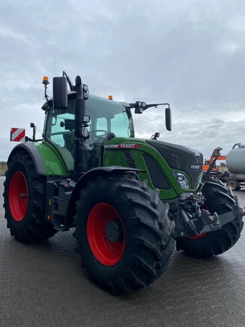 Traktor of the type Fendt 724 Profi Plus GEN6, Gebrauchtmaschine in Hapert (Picture 4)