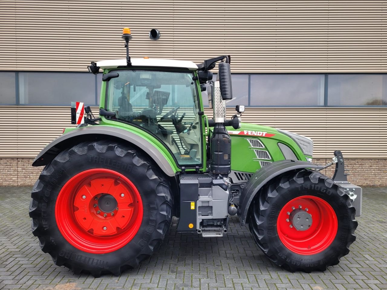 Traktor of the type Fendt 724 profi plus gps gen6 720/722, Gebrauchtmaschine in Houten (Picture 2)