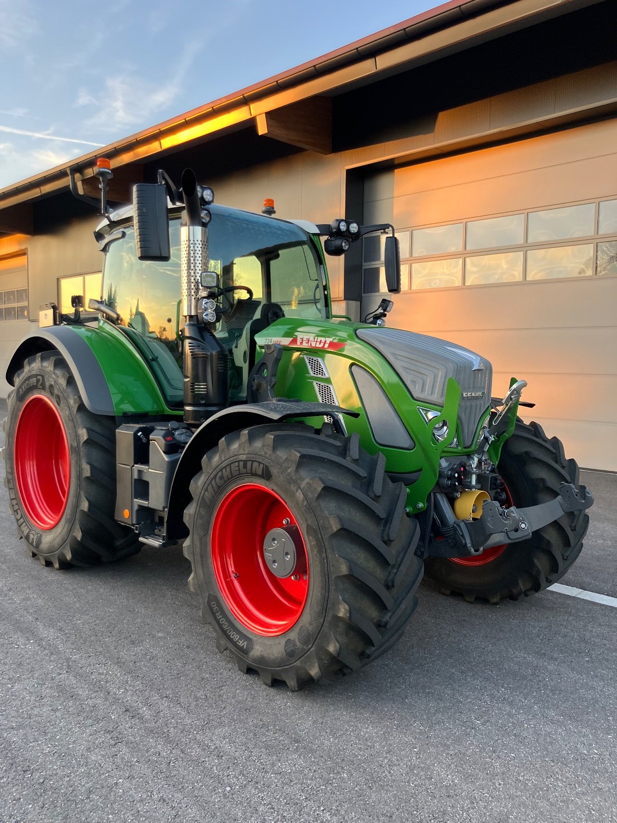 Traktor типа Fendt 724 Profi Plus Setting 2, Gebrauchtmaschine в Pocking (Фотография 1)