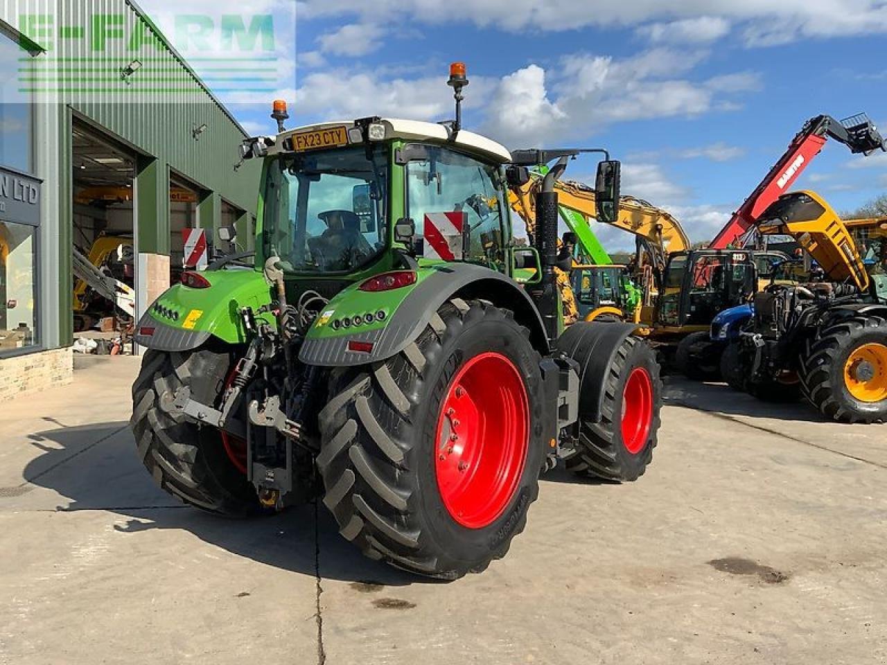 Traktor от тип Fendt 724 profi plus tractor (st26001), Gebrauchtmaschine в SHAFTESBURY (Снимка 8)