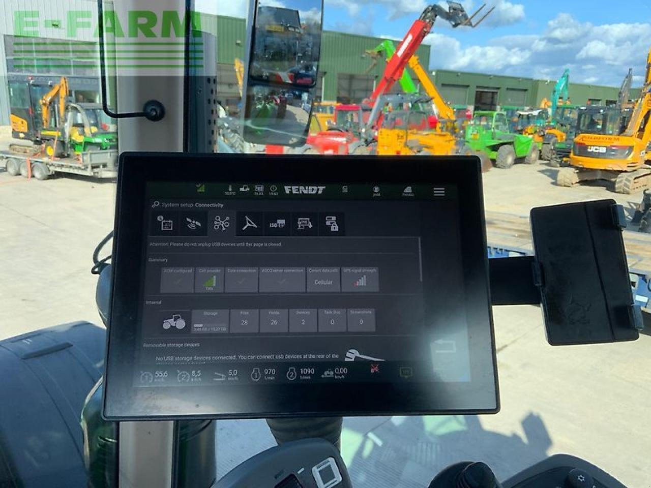 Traktor от тип Fendt 724 profi plus tractor (st26001), Gebrauchtmaschine в SHAFTESBURY (Снимка 26)