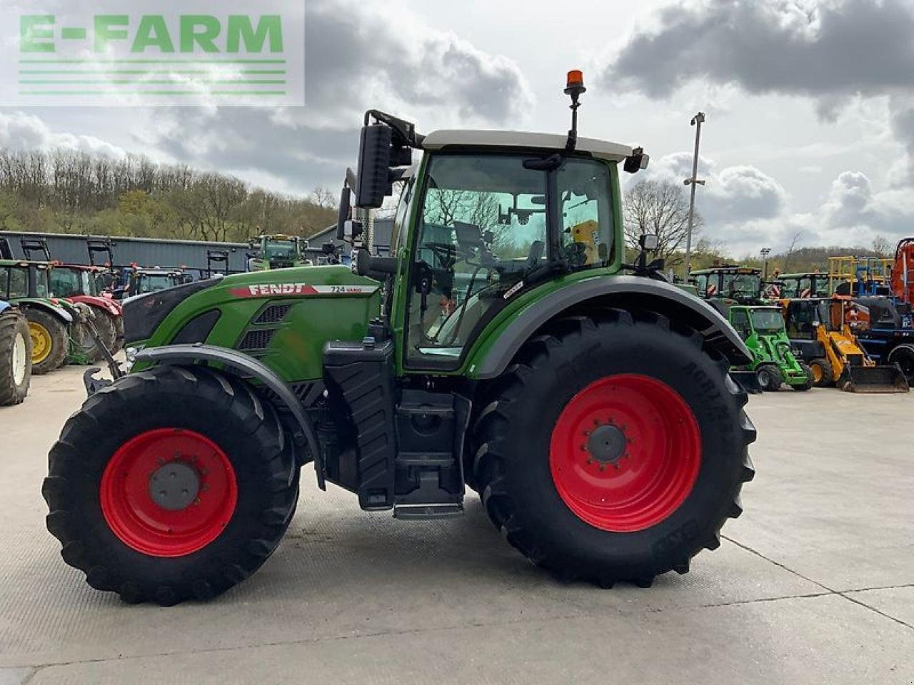 Traktor van het type Fendt 724 profi plus tractor (st26286), Gebrauchtmaschine in SHAFTESBURY (Foto 5)