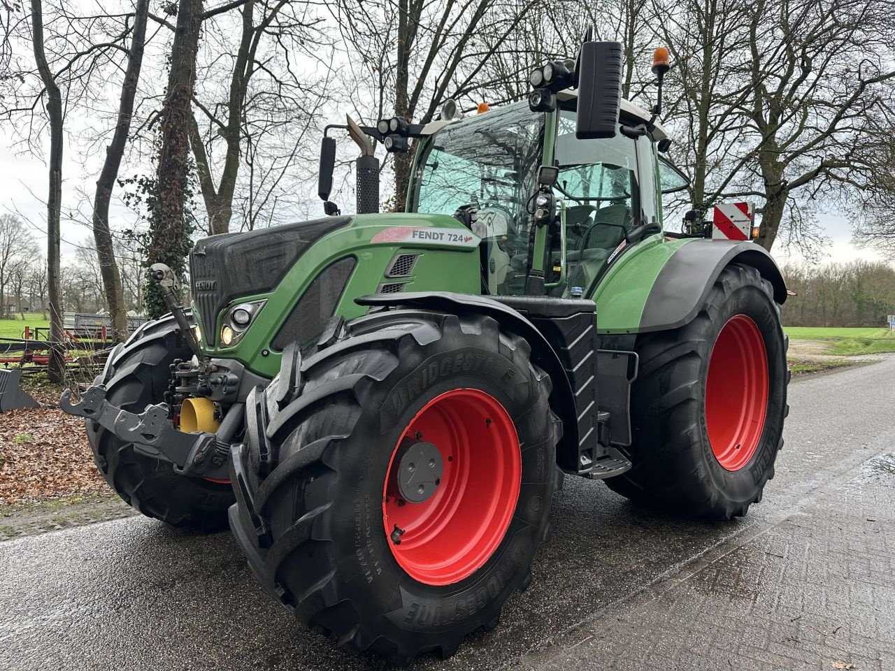 Traktor des Typs Fendt 724 Profi Plus, Gebrauchtmaschine in Rossum (Bild 1)