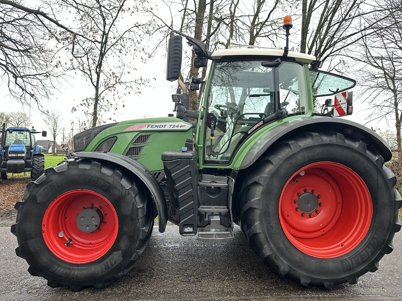 Traktor des Typs Fendt 724 Profi Plus, Gebrauchtmaschine in Rossum (Bild 3)