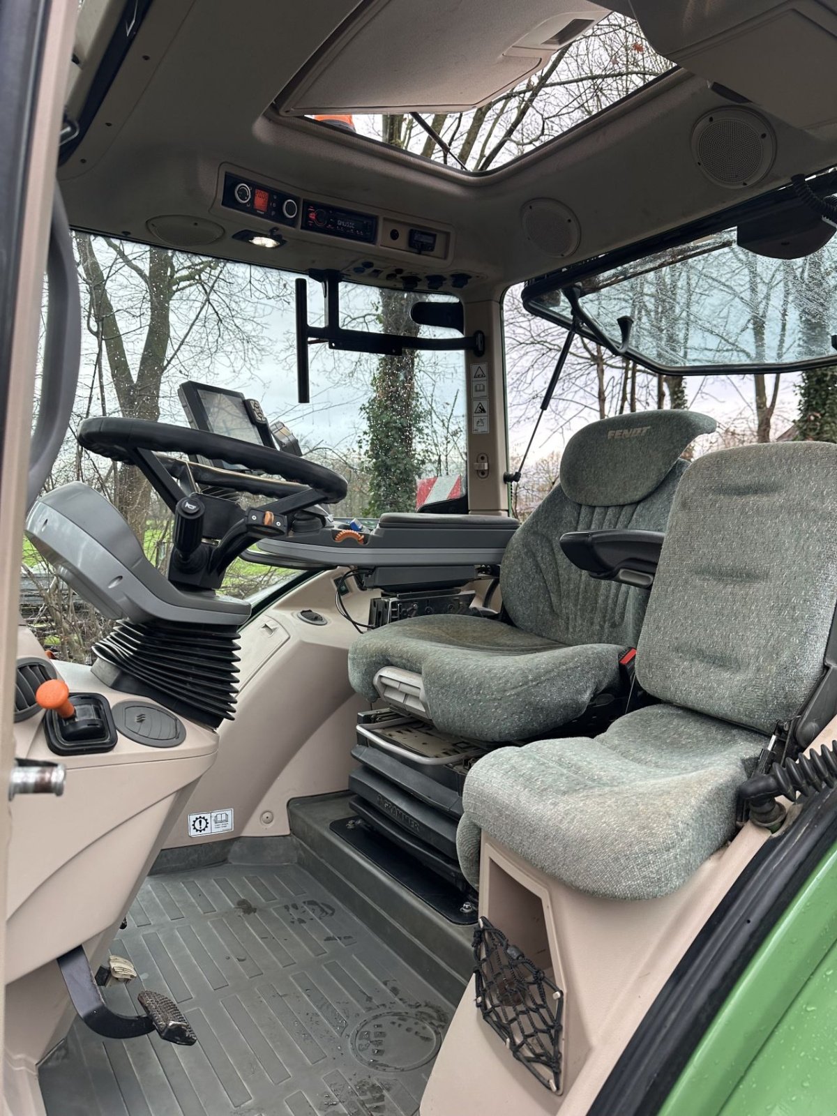 Traktor des Typs Fendt 724 Profi Plus, Gebrauchtmaschine in Rossum (Bild 9)