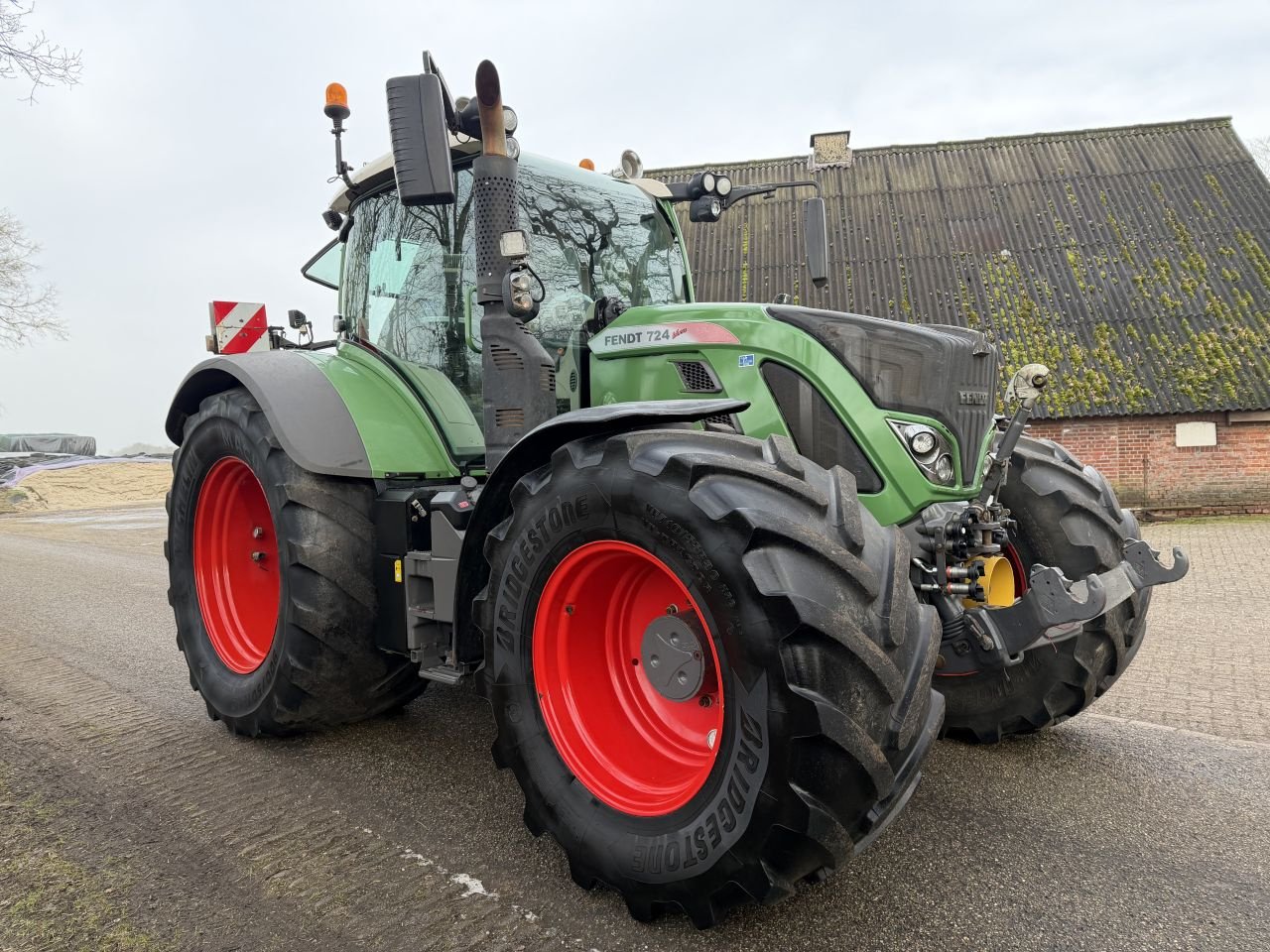 Traktor от тип Fendt 724 Profi Plus, Gebrauchtmaschine в Rossum (Снимка 2)
