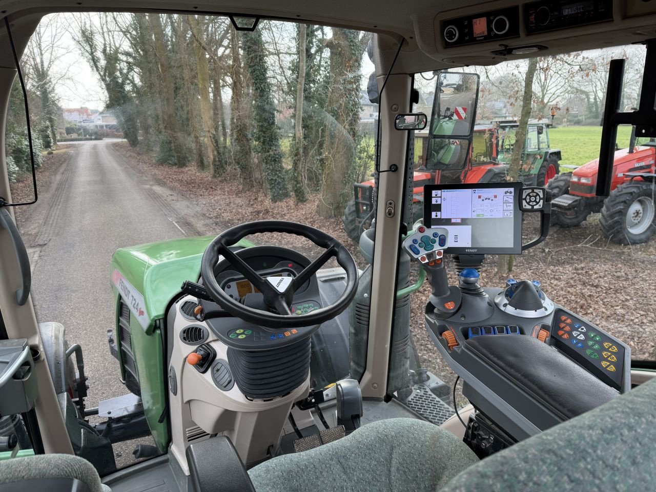 Traktor от тип Fendt 724 Profi Plus, Gebrauchtmaschine в Rossum (Снимка 8)