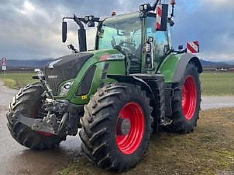 Traktor типа Fendt 724 PROFI, Gebrauchtmaschine в Sainte-Croix-en-Plaine