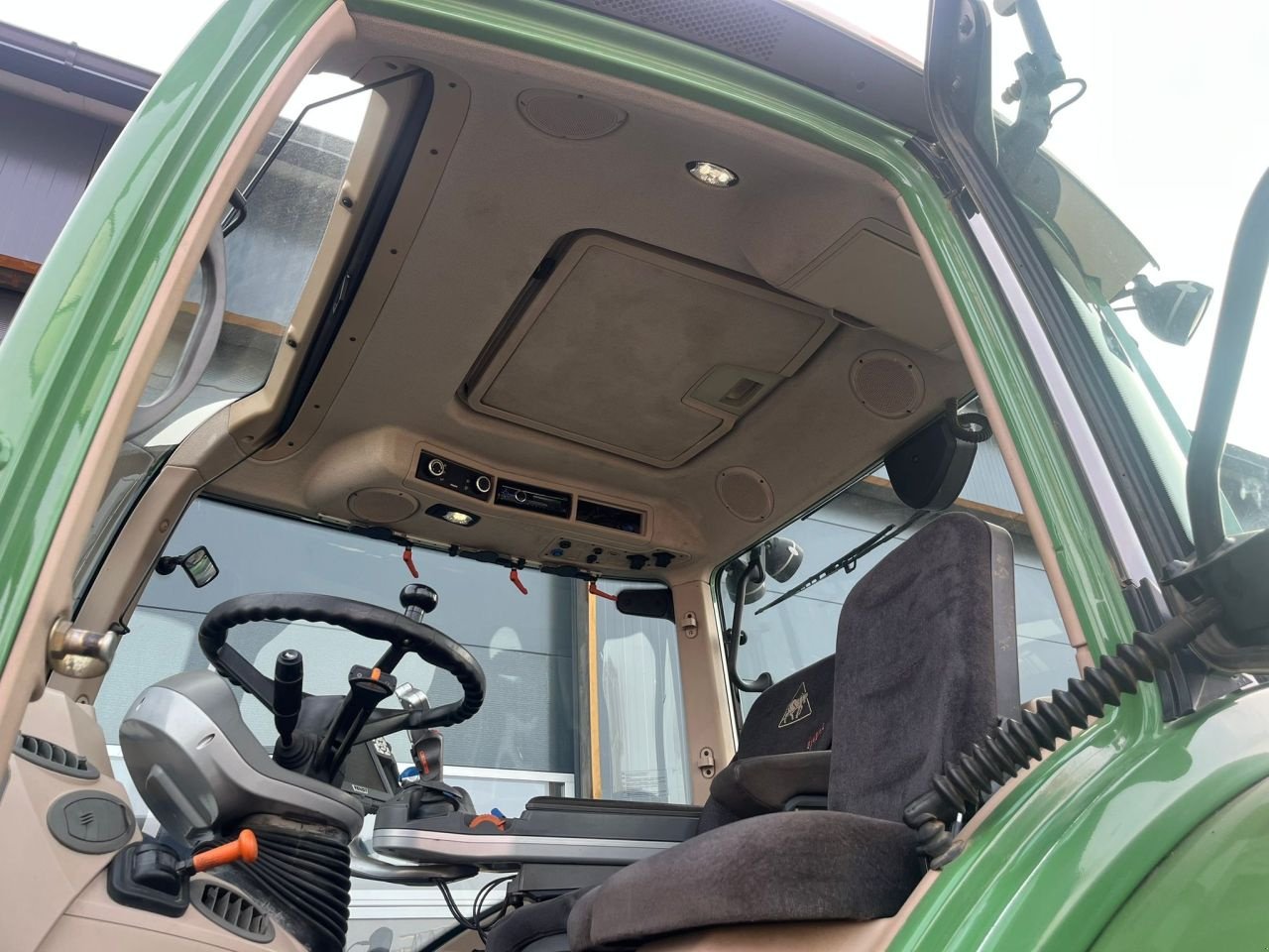 Traktor типа Fendt 724 profiplus, Gebrauchtmaschine в Wapenveld (Фотография 8)