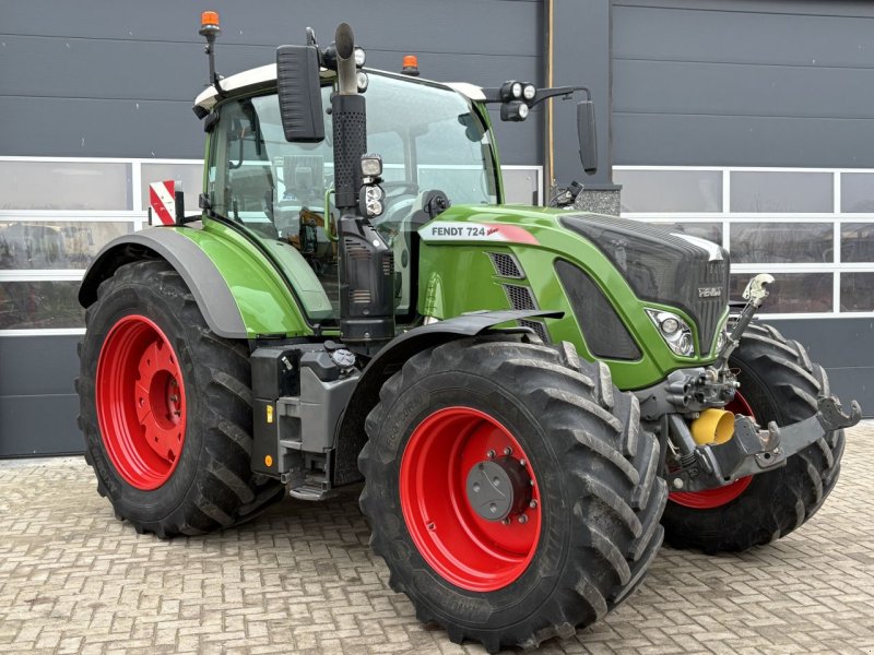 Traktor tip Fendt 724 profiplus, Gebrauchtmaschine in Wapenveld (Poză 1)