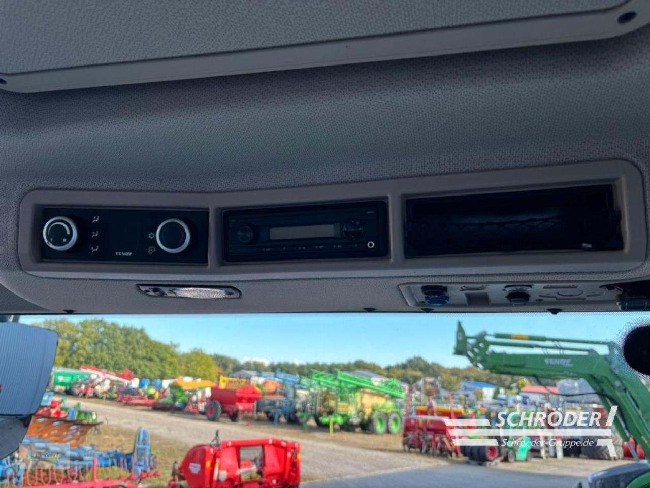 Traktor of the type Fendt 724 S4 + CARGO 5X/90 DW, Gebrauchtmaschine in Wildeshausen (Picture 20)