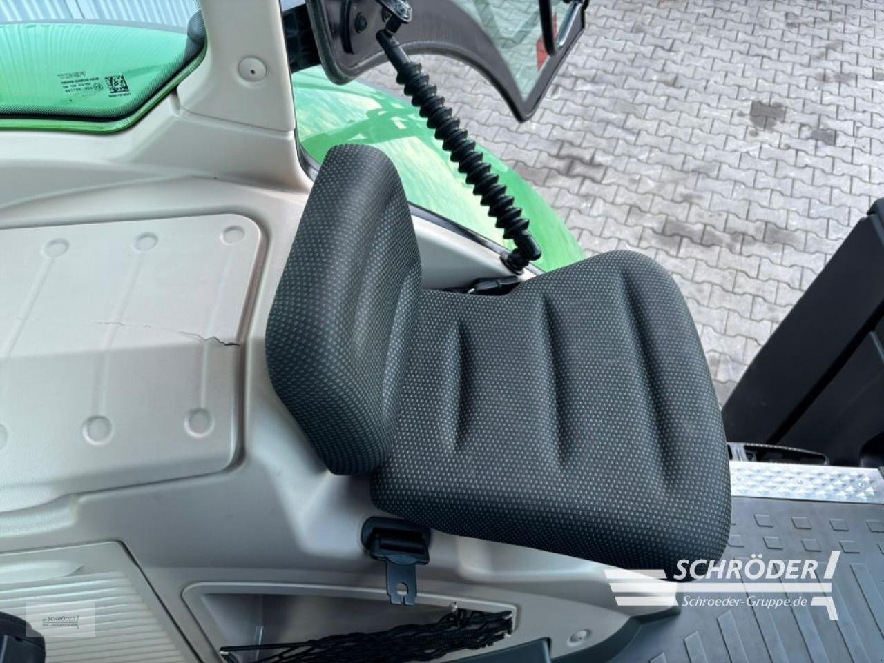 Traktor of the type Fendt 724 S4 + CARGO 5X/90 DW, Gebrauchtmaschine in Wildeshausen (Picture 21)