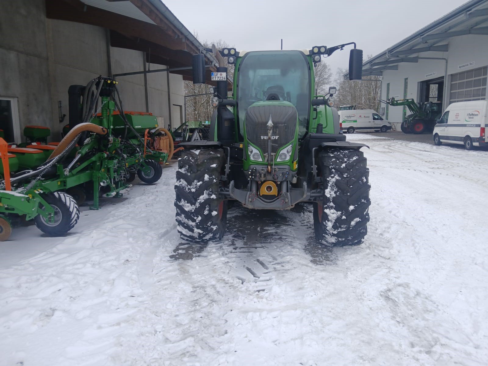 Traktor des Typs Fendt 724 S4 Profi+, Gebrauchtmaschine in Voitze (Bild 2)
