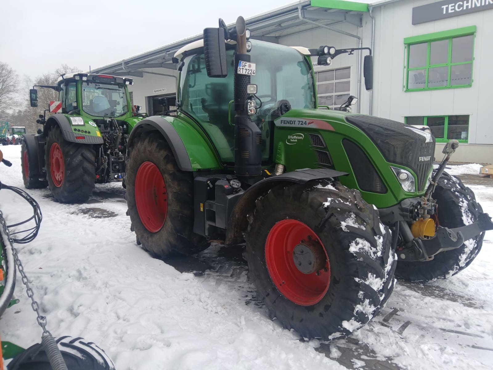 Traktor des Typs Fendt 724 S4 Profi+, Gebrauchtmaschine in Voitze (Bild 3)