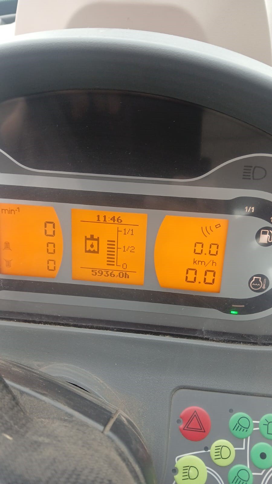 Traktor des Typs Fendt 724 S4 Profi+, Gebrauchtmaschine in Voitze (Bild 10)