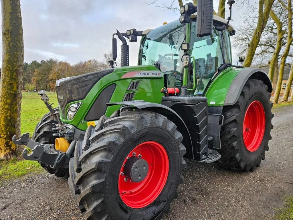 Traktor типа Fendt 724 S4 Profi Plus (718 720 722 ), Gebrauchtmaschine в Bergen op Zoom (Фотография 1)