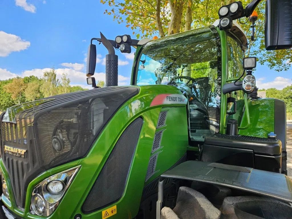 Traktor du type Fendt 724 S4 Profi Plus (718 720 722 ), Gebrauchtmaschine en Bergen op Zoom (Photo 3)