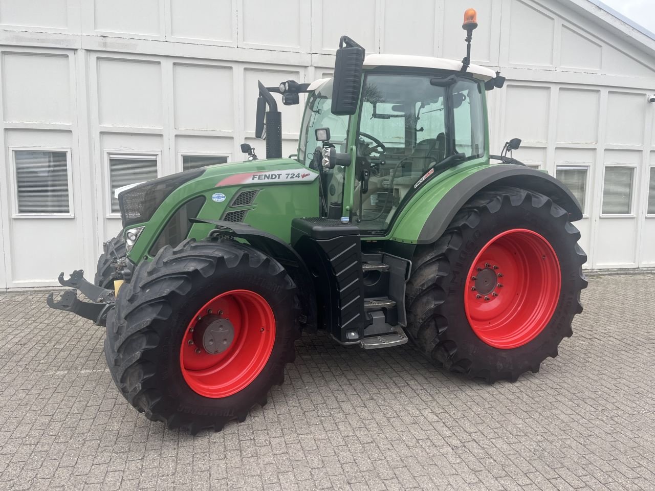 Traktor tip Fendt 724 S4 Profi Plus, Gebrauchtmaschine in Kampen (Poză 1)