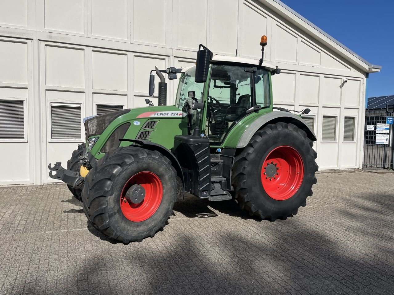 Traktor du type Fendt 724 S4 Profi Plus, Gebrauchtmaschine en Kampen (Photo 1)